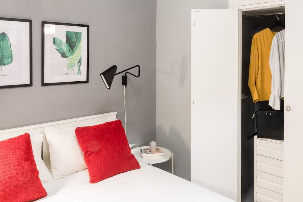 Mia Suite. Center Of Sevilha Exterior foto