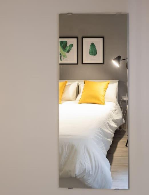 Mia Suite. Center Of Sevilha Exterior foto